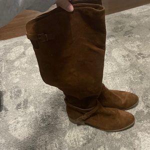 Size 10 woman’s brown boots